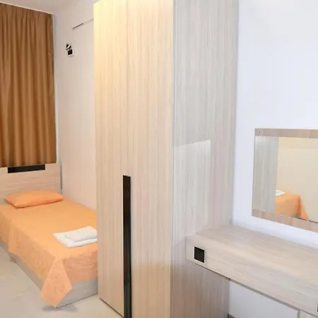 Arena Hostel *